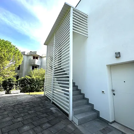 Villino Nord 330a2 * 比比翁