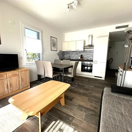 Villino Nord 330a2 Daire Bibione